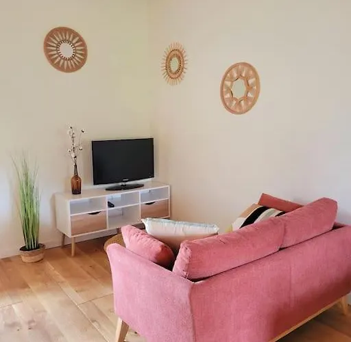 Charmante Maison Totalement Renovee Saint-Géron